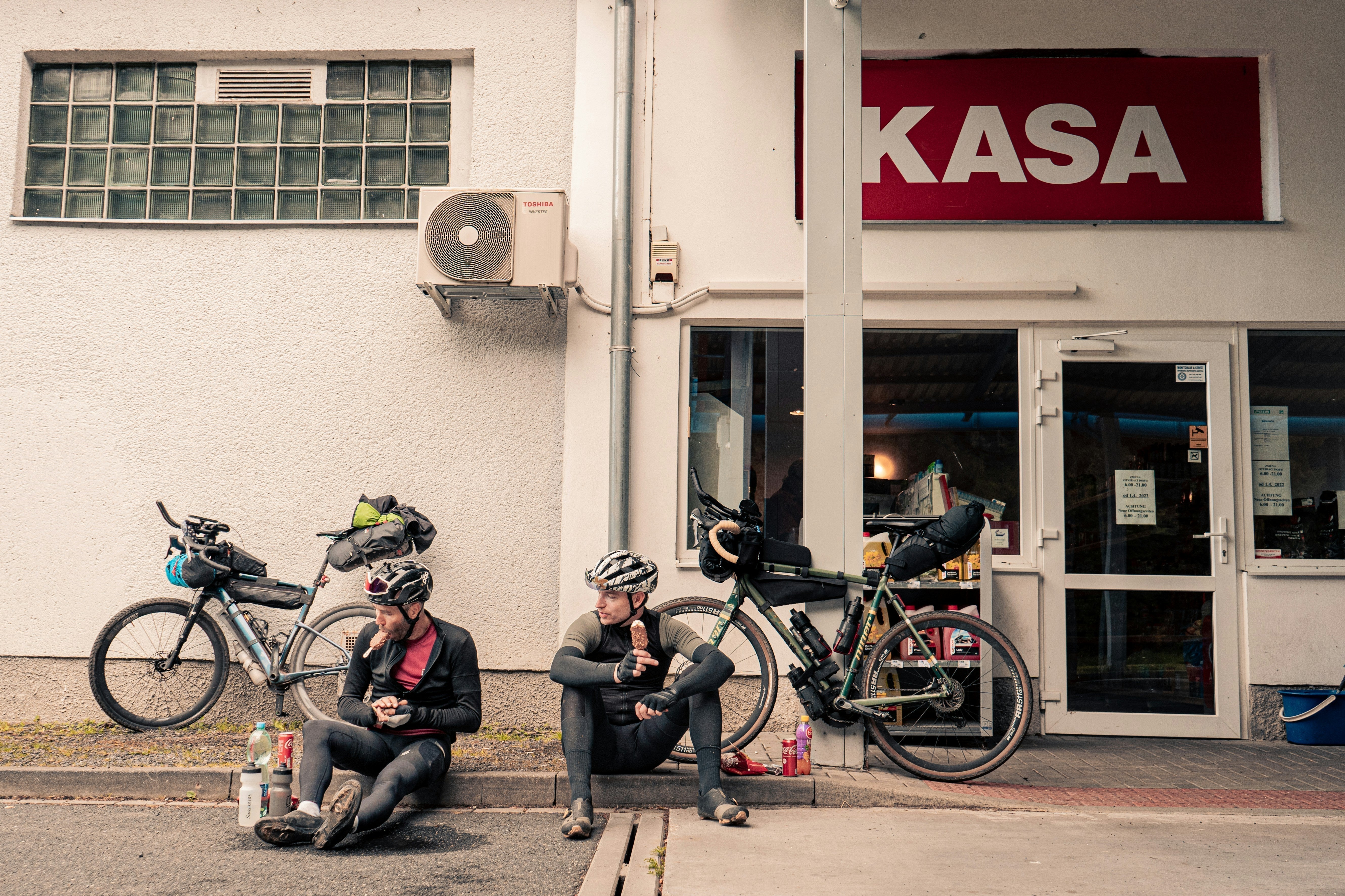 Litebike carbon seatpost test review for long-distance touring