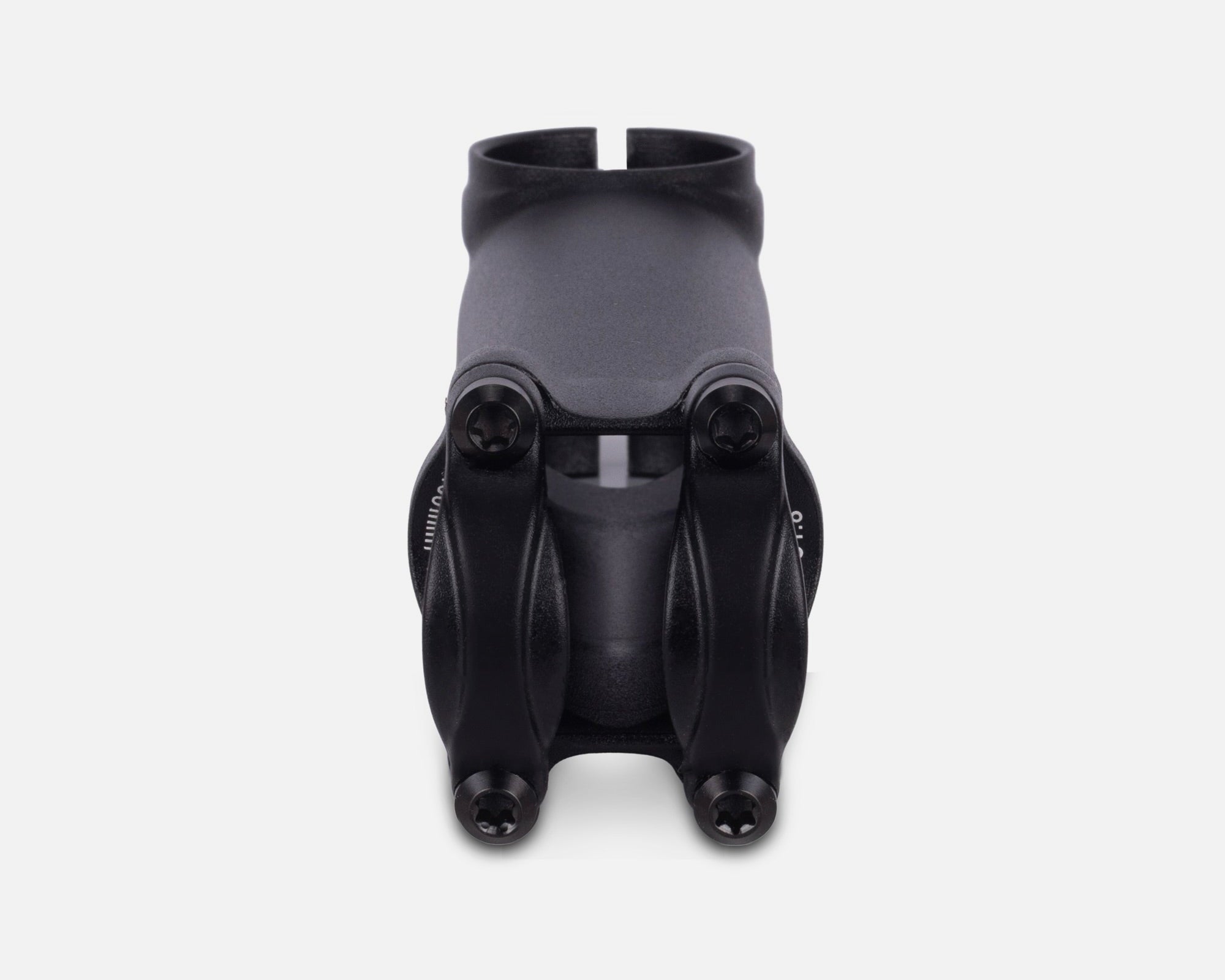 Highlighting its ultra-lightweight 90 g design, crafted from high-grade 7075 aluminium with corrosion-resistant titanium bolts for durability and strength.